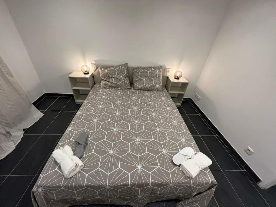 Grand Appartement Climatise Et Fonctionnel マルセイユ エクステリア 写真