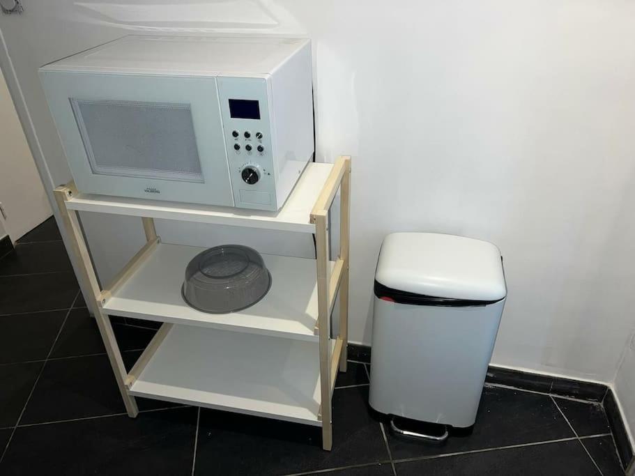 Grand Appartement Climatise Et Fonctionnel マルセイユ エクステリア 写真